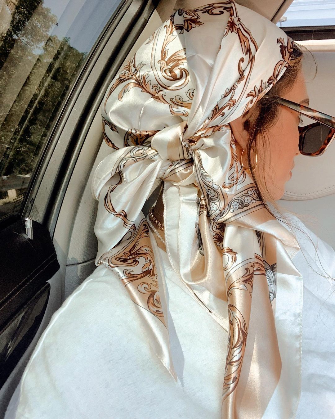 Foulard carré en Satin pour fe - Scarf Silk Square avis et prix